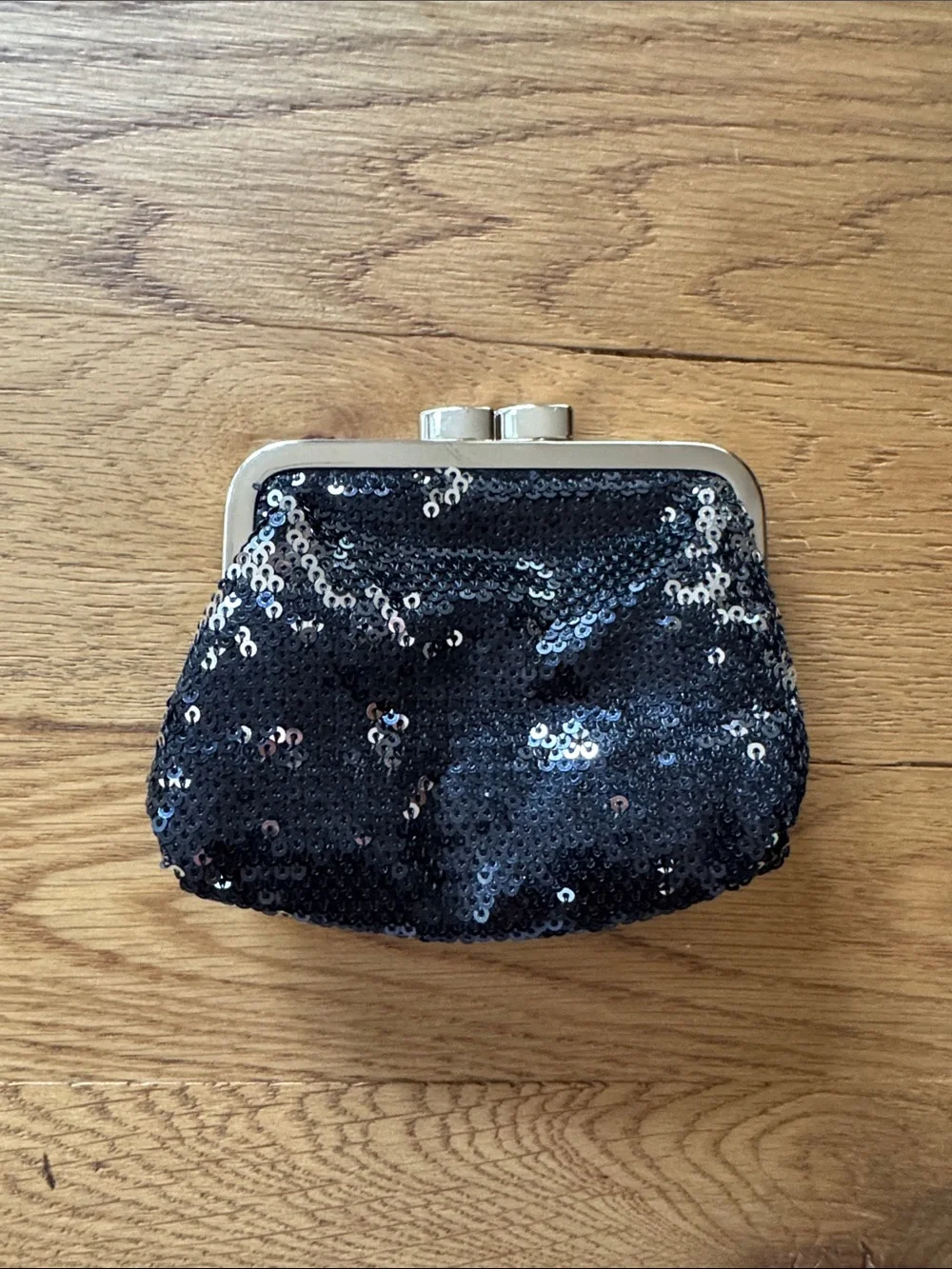 Victoria’s Secret sequined case / coin purse